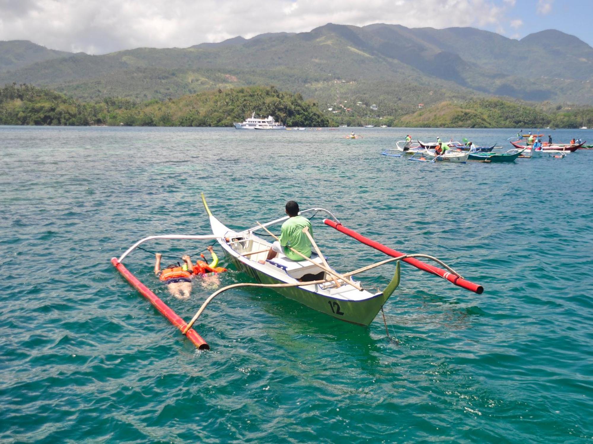 Badladz Beach And Dive Resort Puerto Galera Exteriör bild