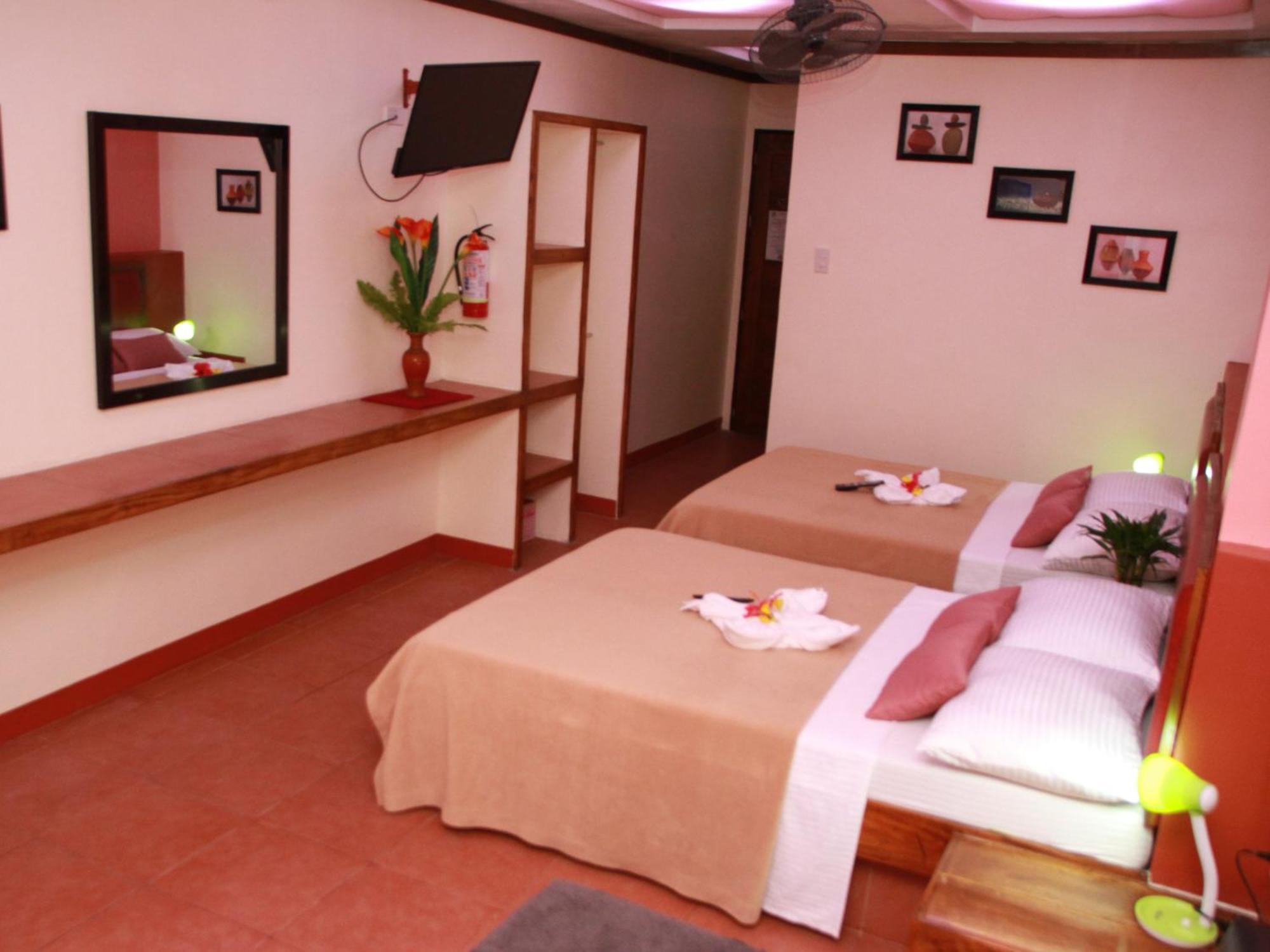 Badladz Beach And Dive Resort Puerto Galera Rum bild