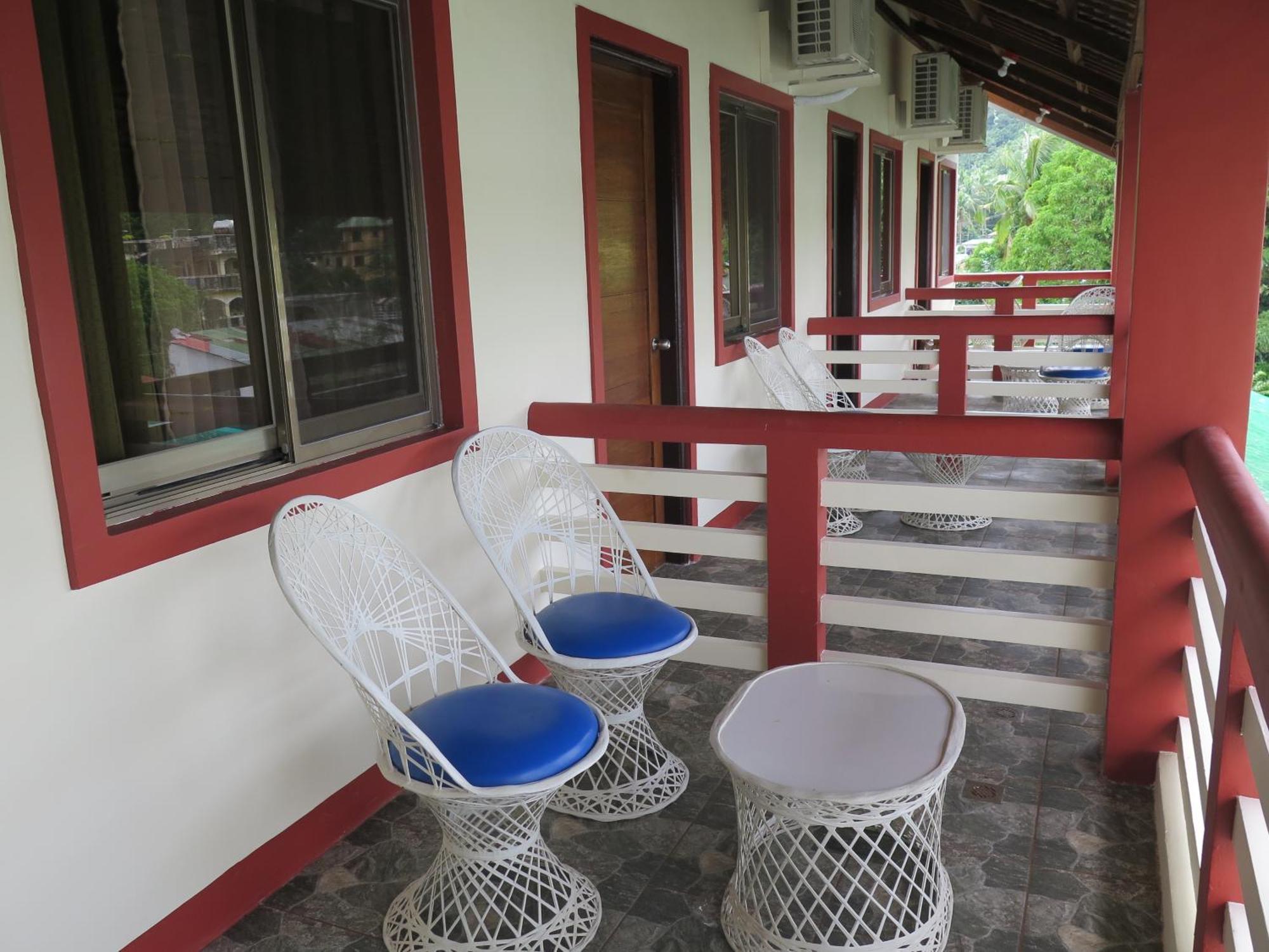 Badladz Beach And Dive Resort Puerto Galera Rum bild